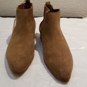 New Gap cow suede ankle boots